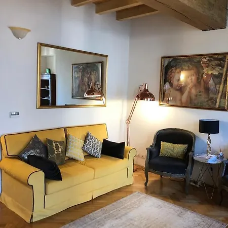 아파트 Villa Giudici Luxury App On The Lake 네소